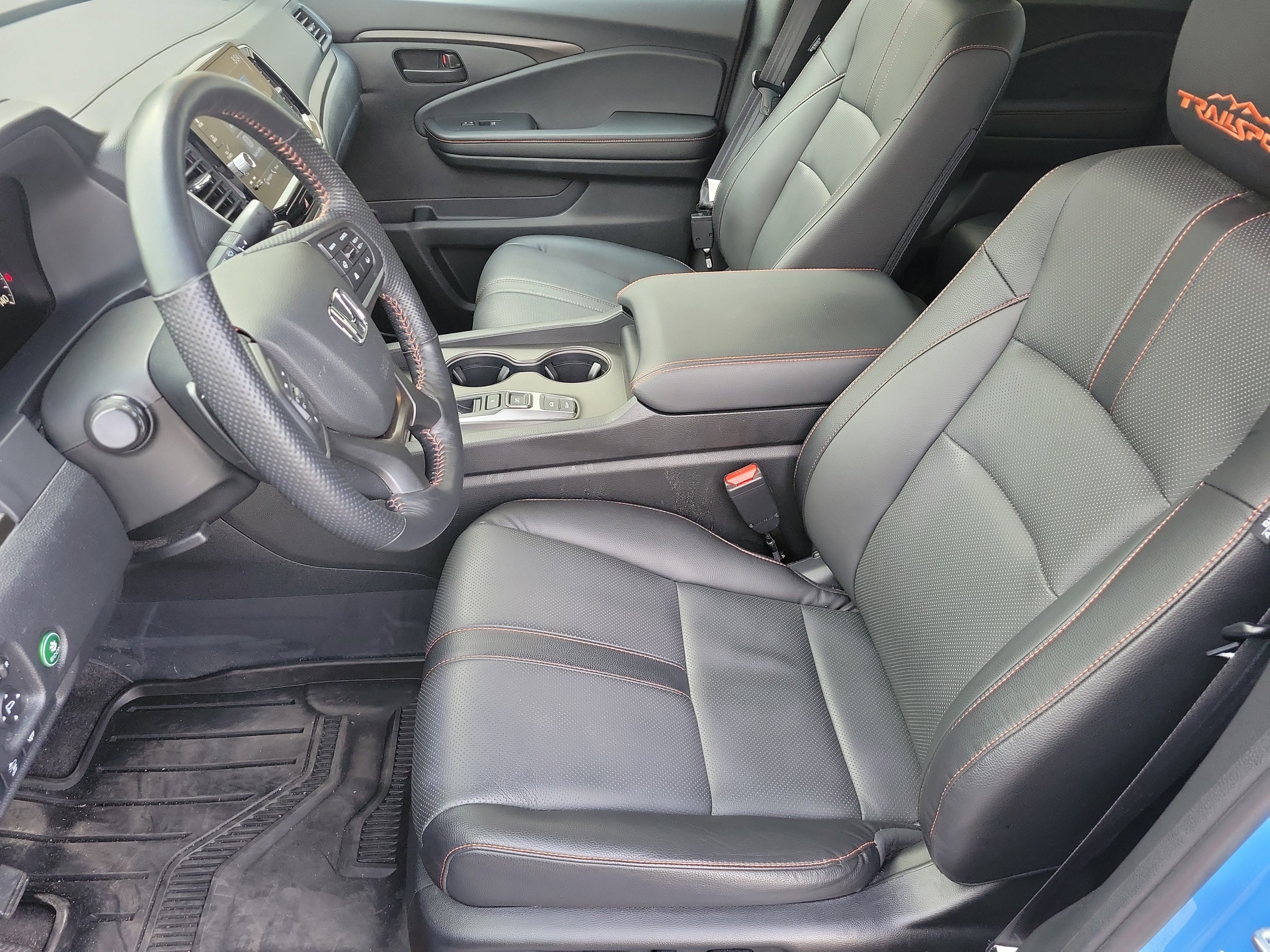 Used 2025 Honda Ridgeline TrailSport image 9