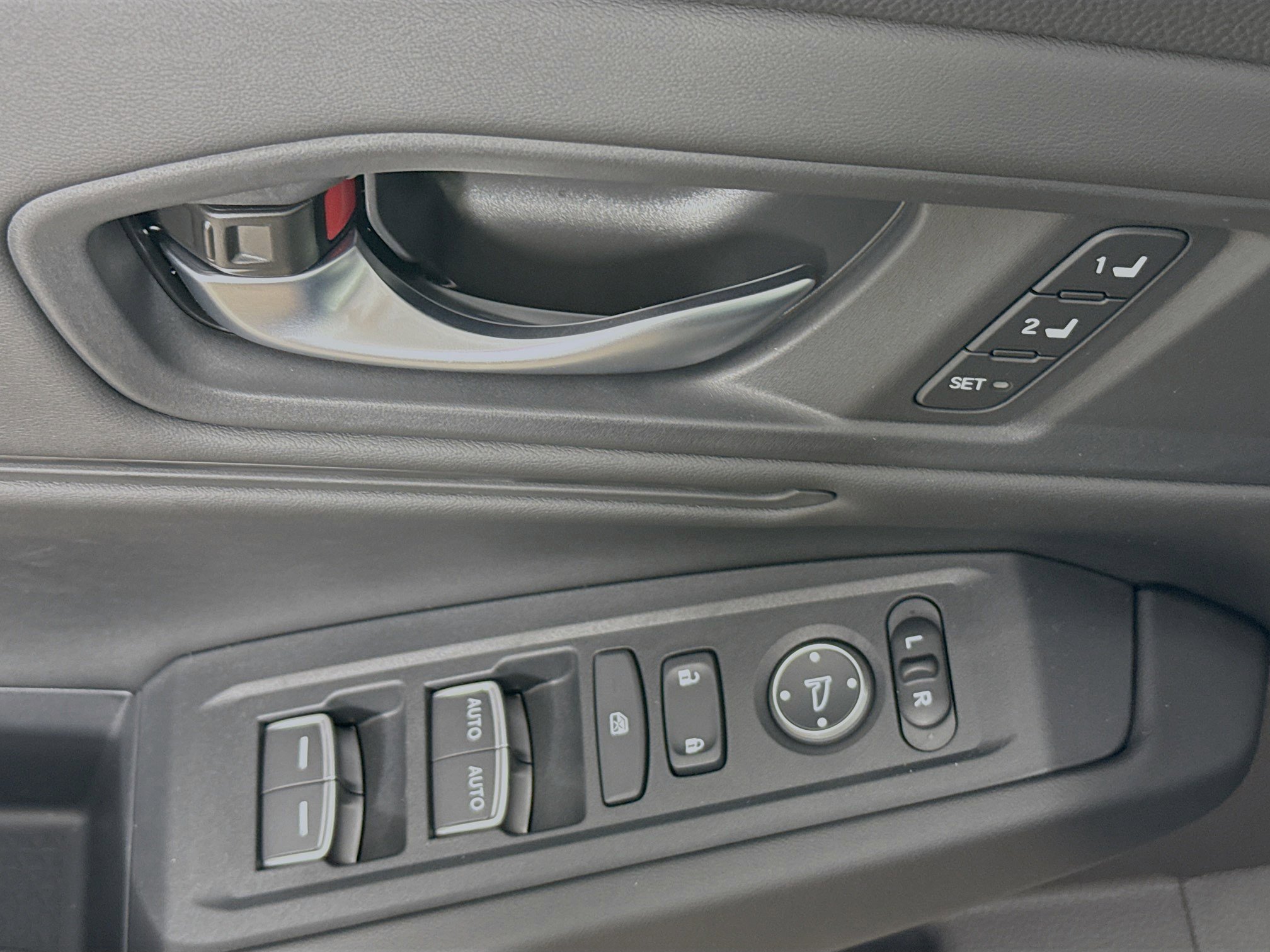 New 2025 Honda Accord EX-L image 19