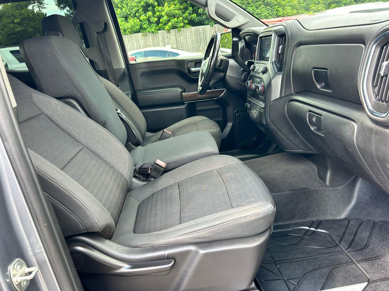 Used 2019 Chevrolet Silverado 1500 RST w/ All-Star Edition AWD/4WD image 9