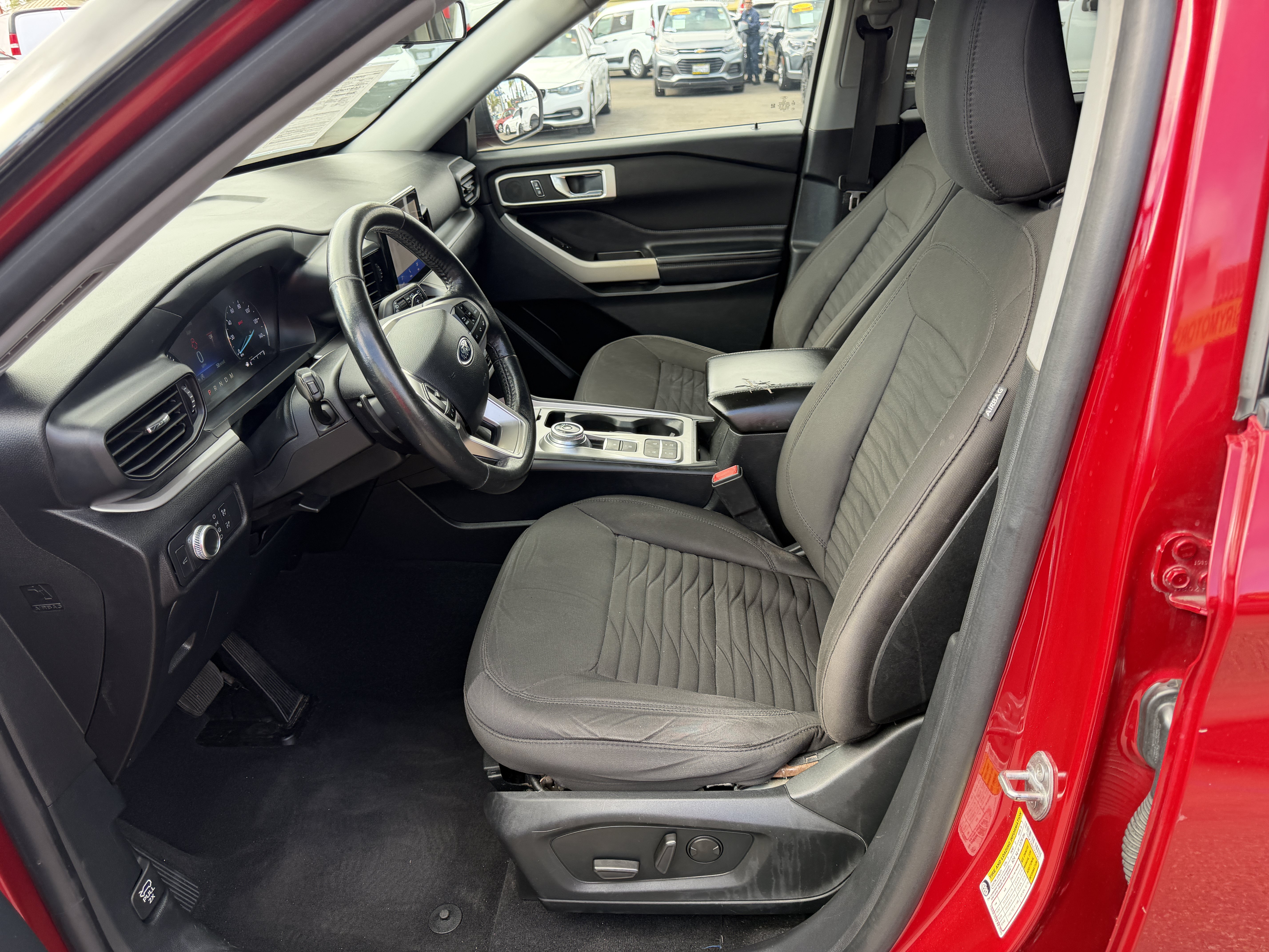 Used 2020 Ford Explorer XLT RWD image 21