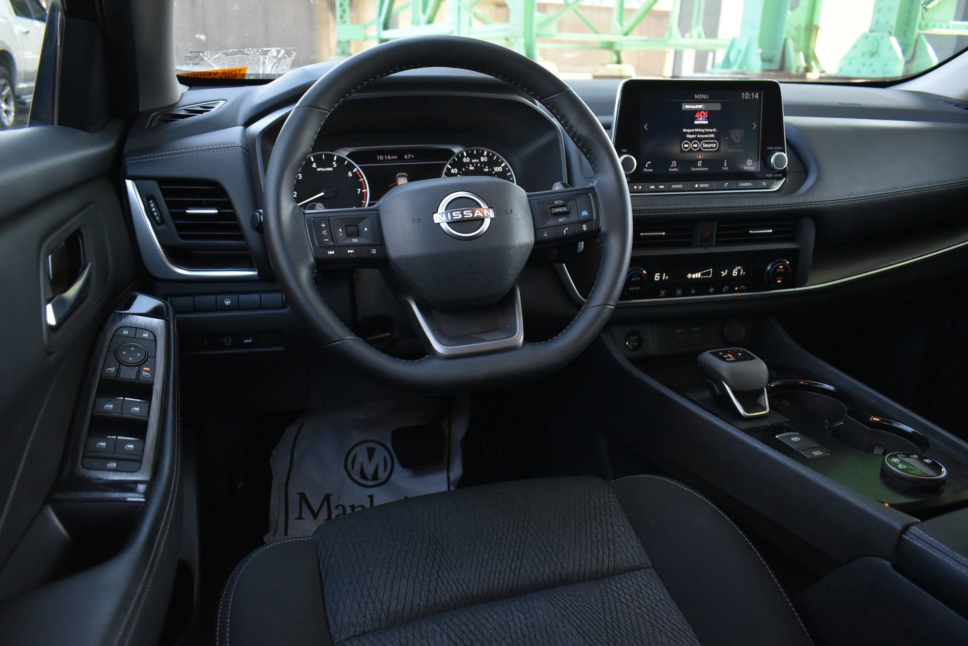 Used 2025 Nissan Rogue SV AWD/4WD image 18