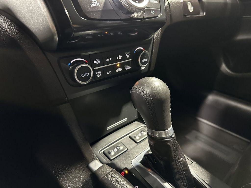 Used 2020 Acura ILX Premium Package image 18