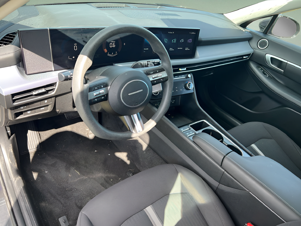 Used 2024 Hyundai Sonata SEL AWD/4WD image 16