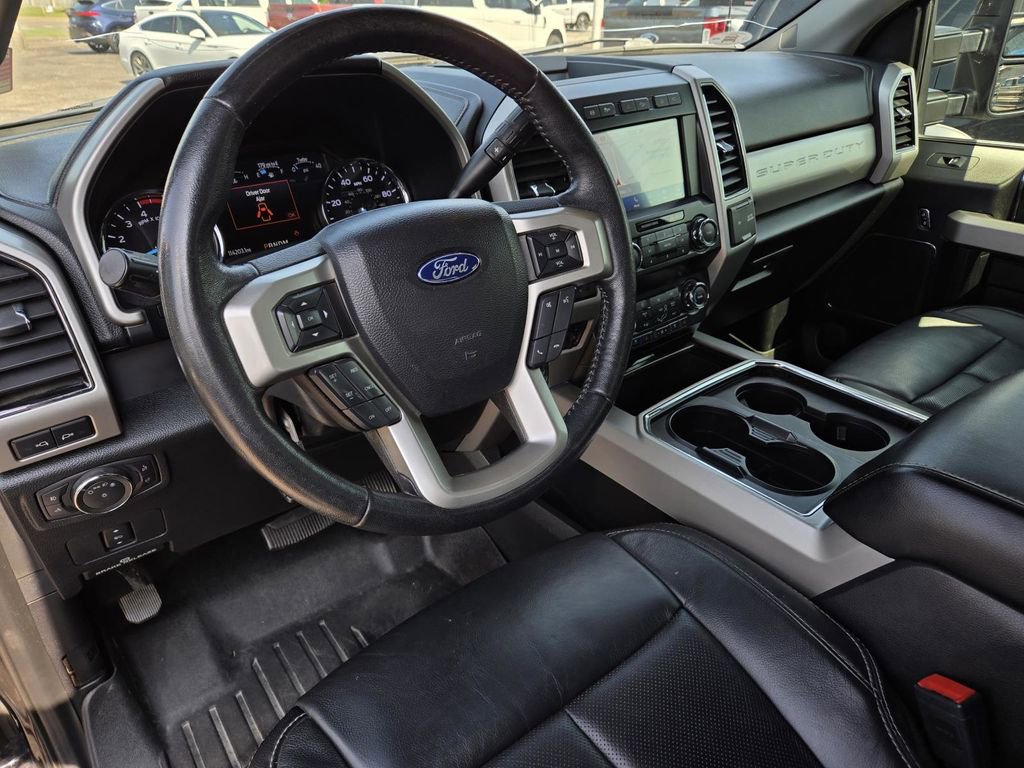 Used 2020 Ford F250 Lariat w/ Lariat Value Package image 32