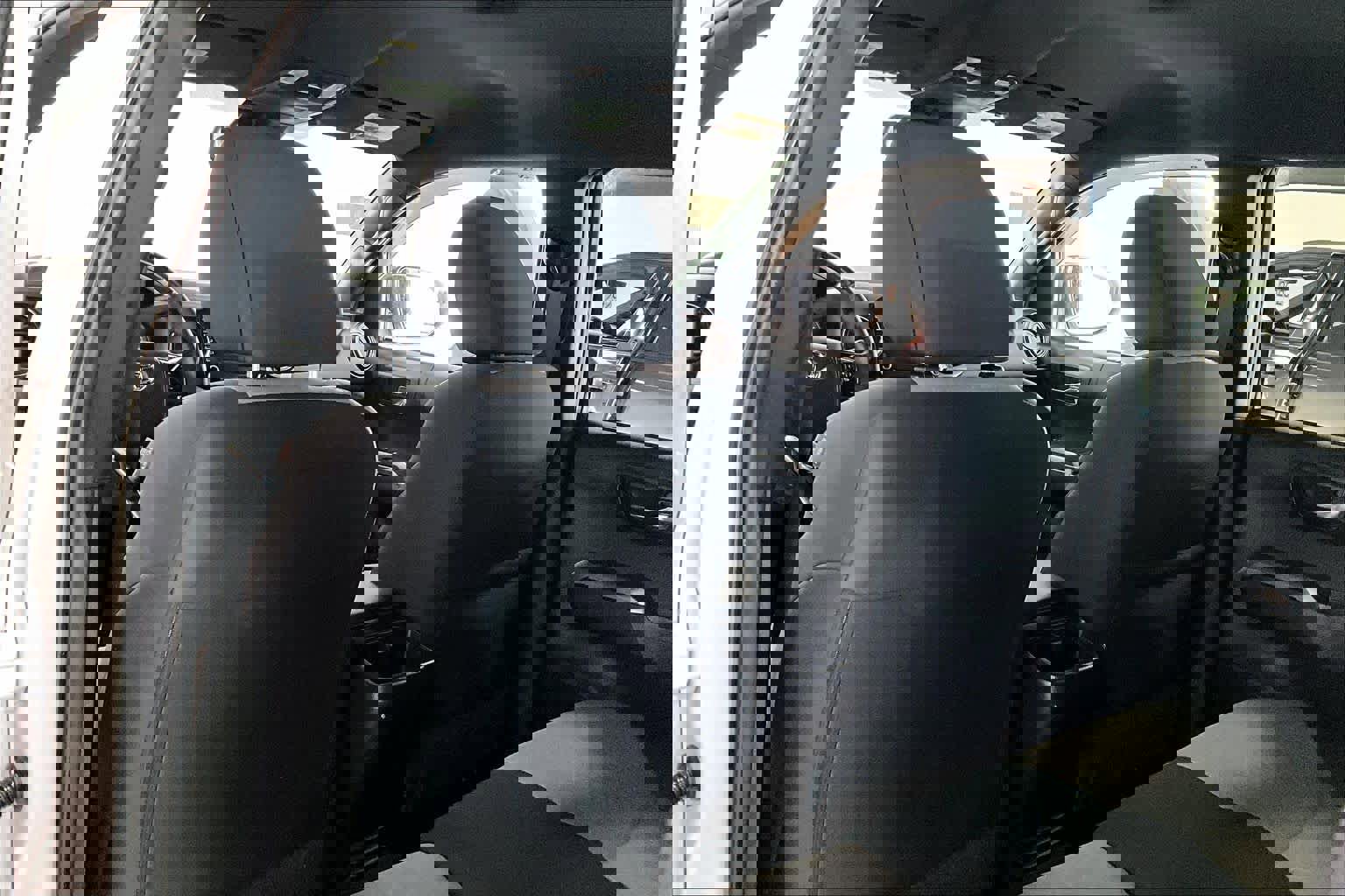 Used 2023 Toyota Tacoma TRD Sport w/ Technology Package image 11