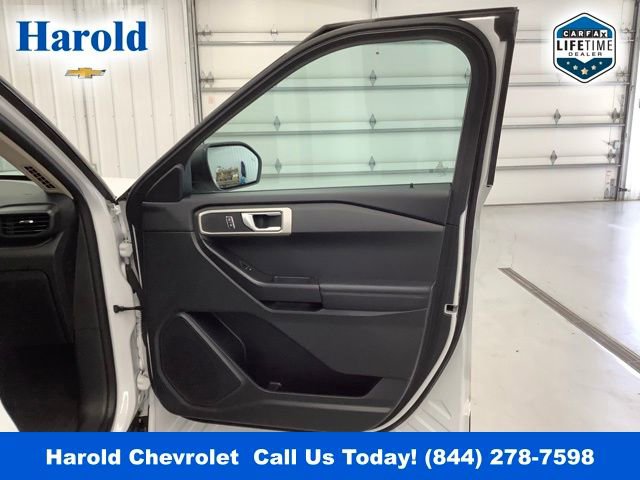Used 2023 Ford Explorer 4WD image 11