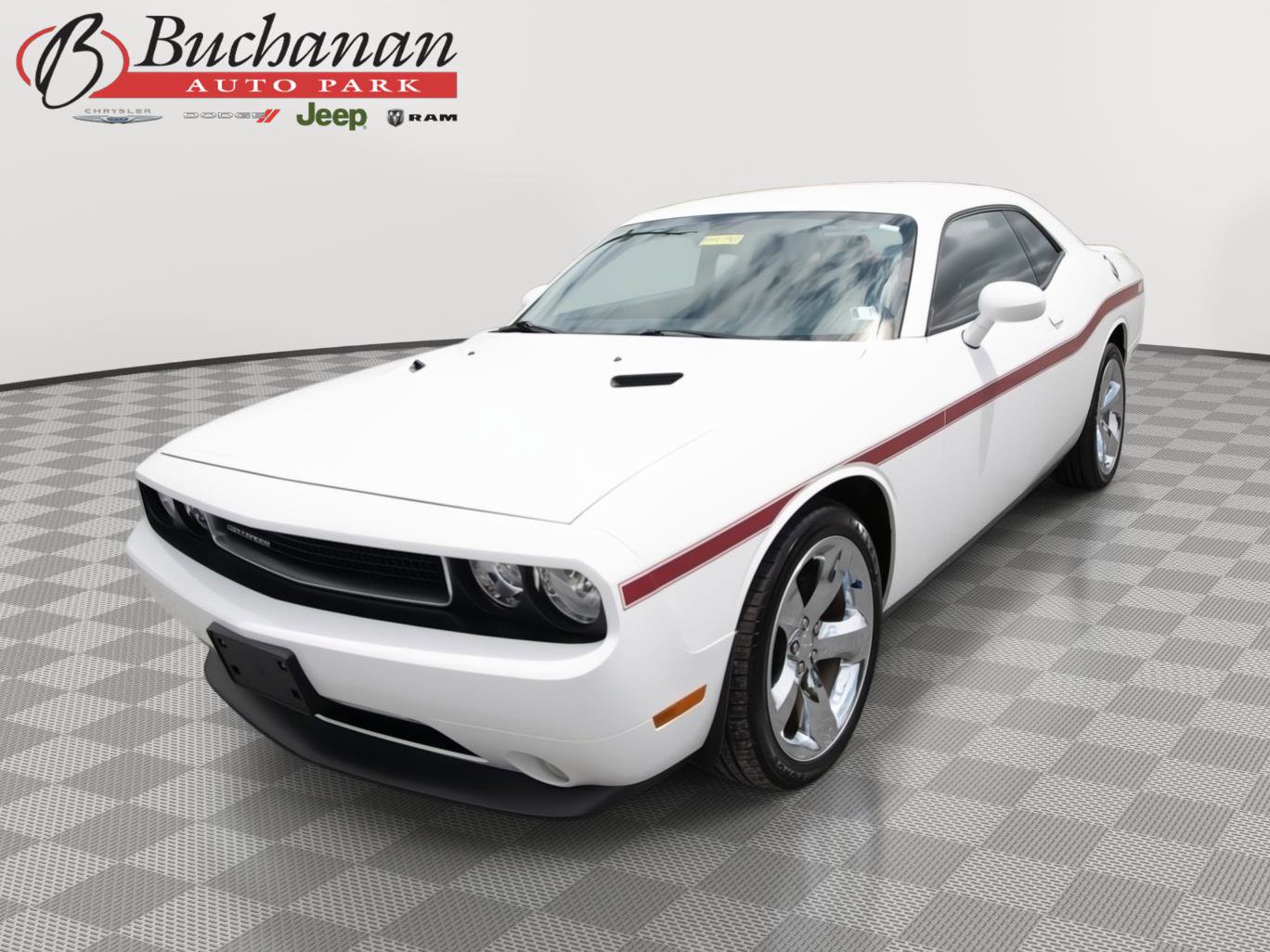 Used 2013 Dodge Challenger SXT Plus RWD image 1