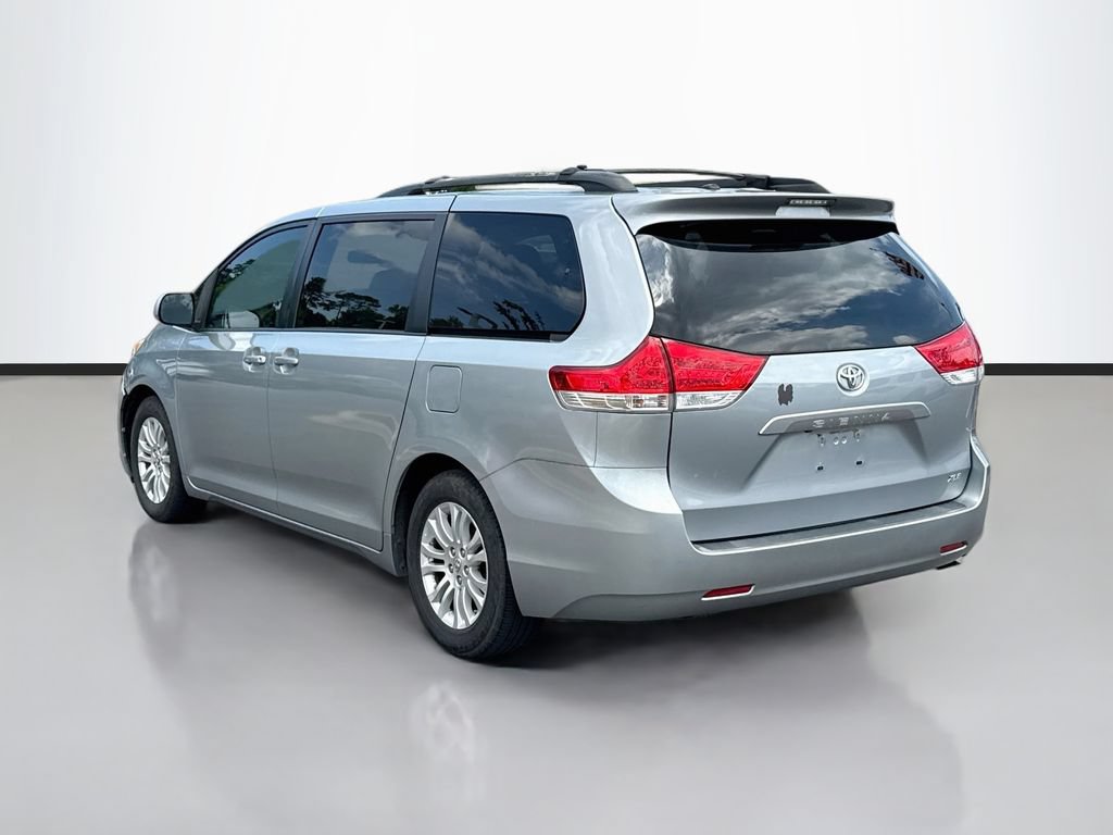 Used 2011 Toyota Sienna XLE FWD image 5