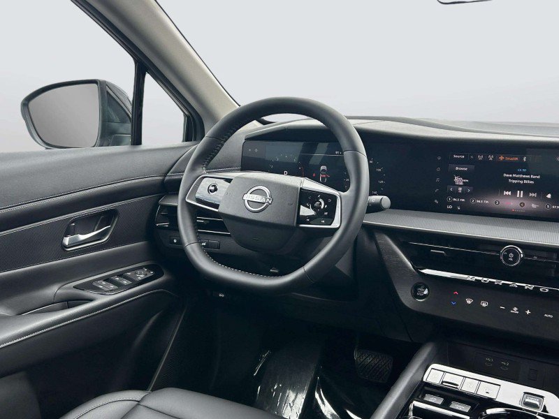 Used 2025 Nissan Murano SV AWD/4WD image 15