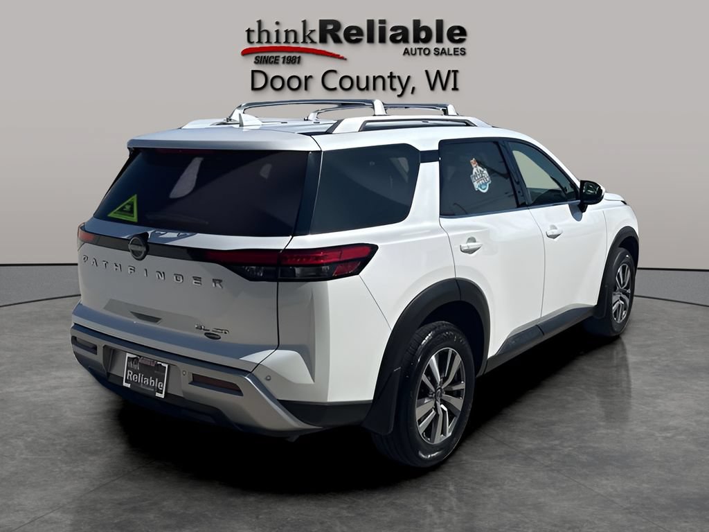 Used 2025 Nissan Pathfinder SL AWD/4WD image 6