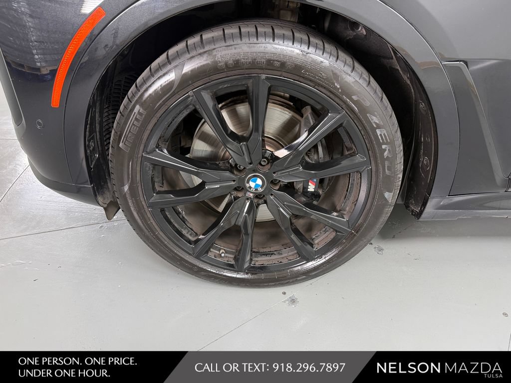 Used 2025 BMW X7 M60i AWD/4WD image 11
