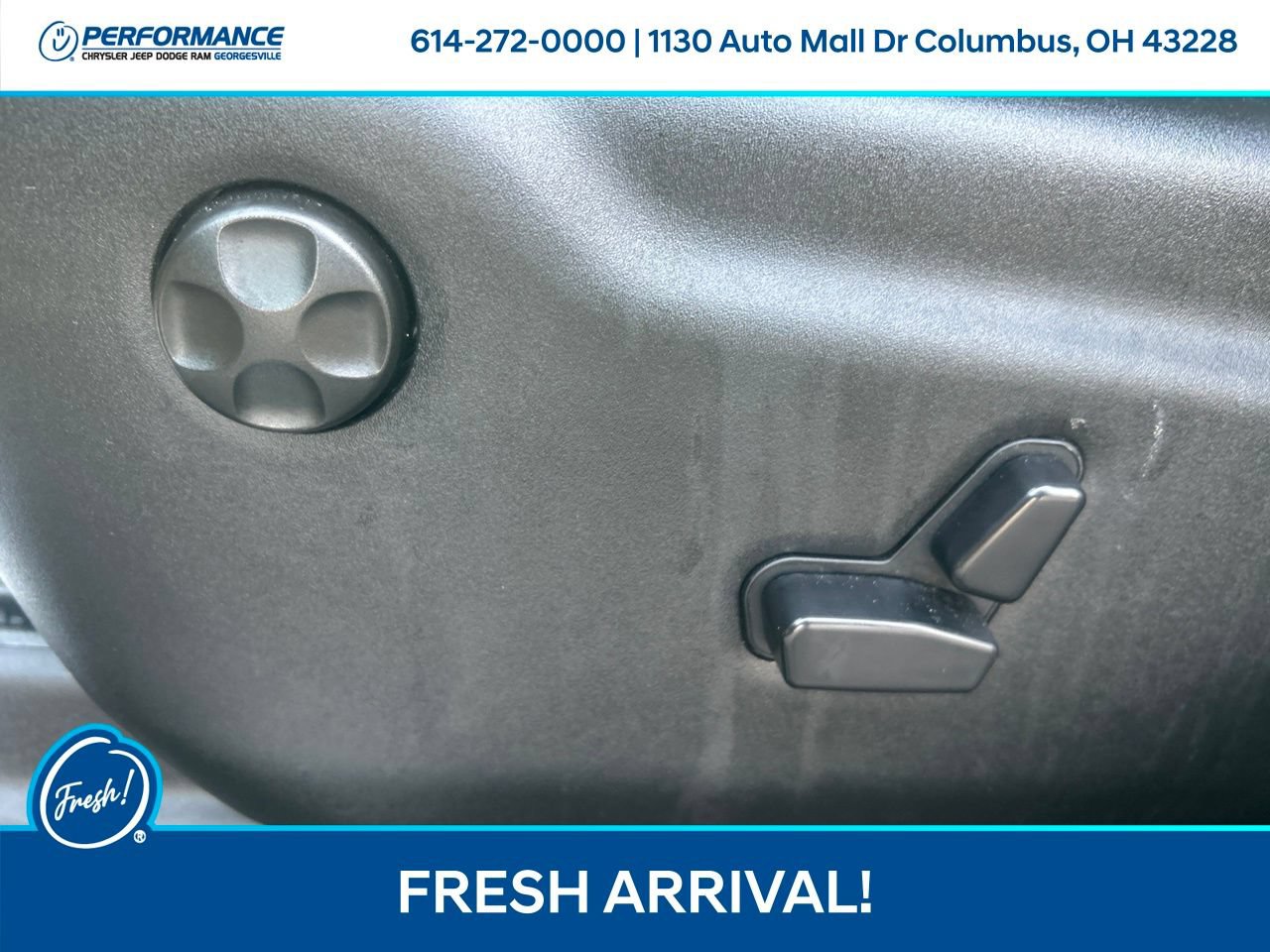 Used 2025 Dodge Durango R/T w/ Blacktop Package AWD/4WD image 14