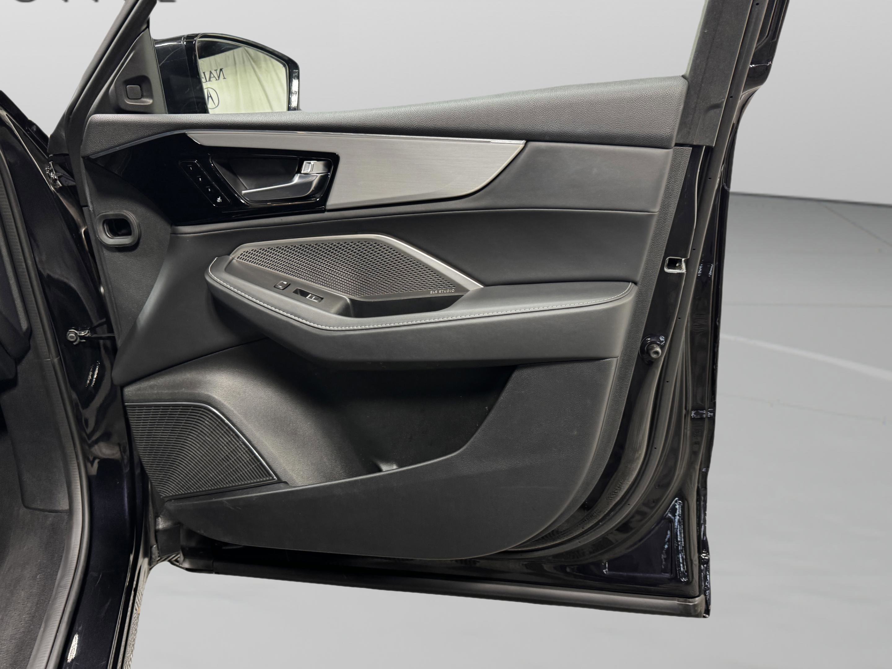 Certified 2023 Acura MDX SH-AWD w/ Technology Package image 35