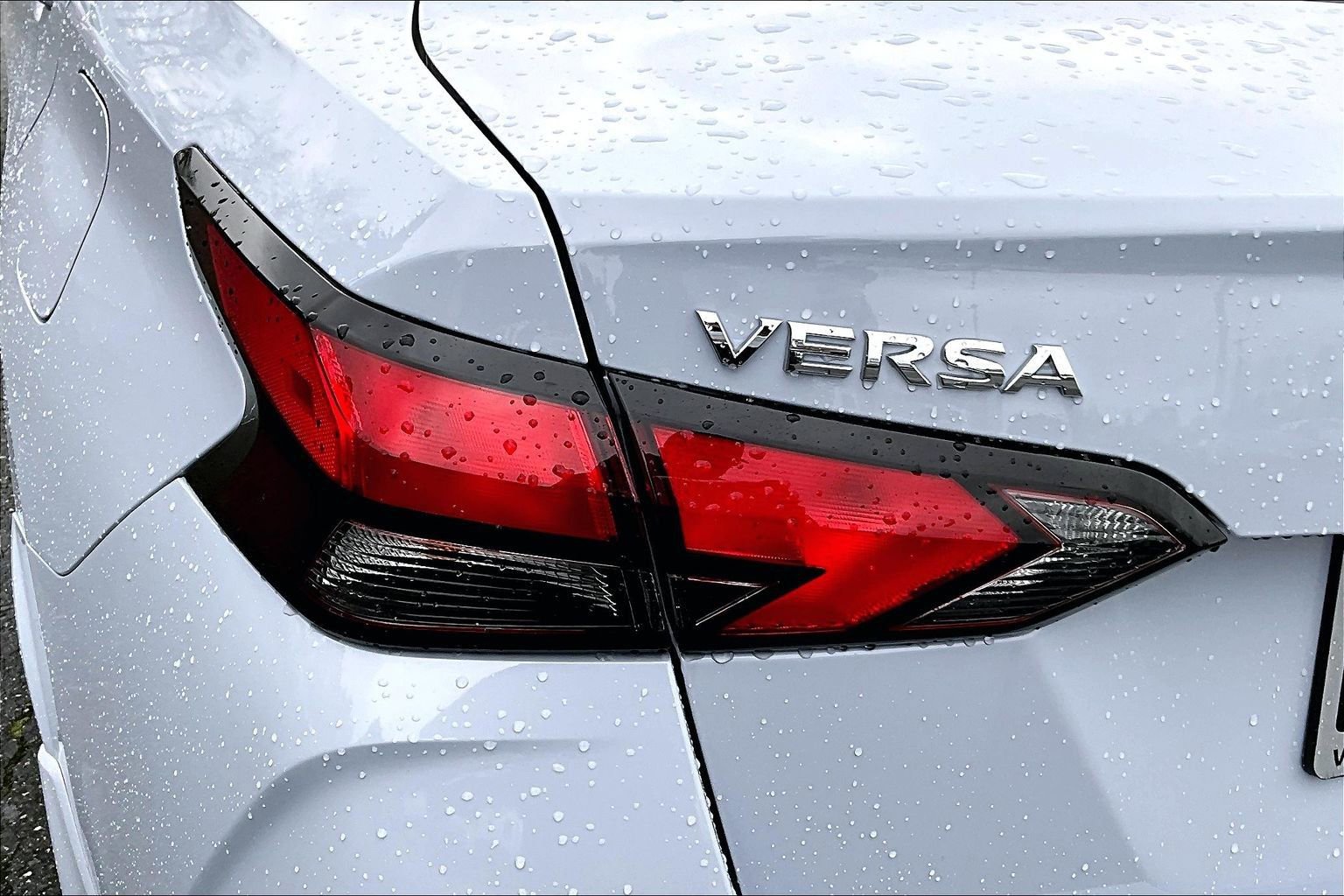 Used 2025 Nissan Versa SV w/ Trunk Package image 13