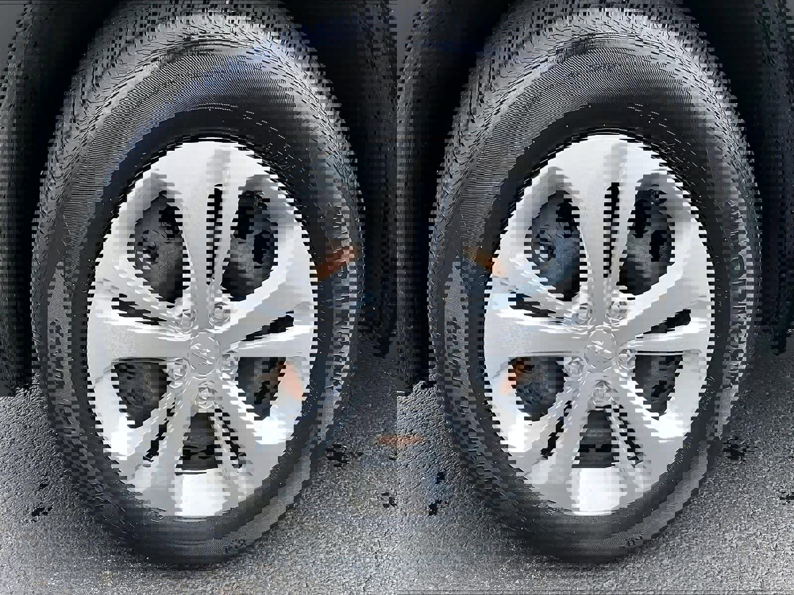 Used 2024 Chevrolet Trax LS FWD image 7