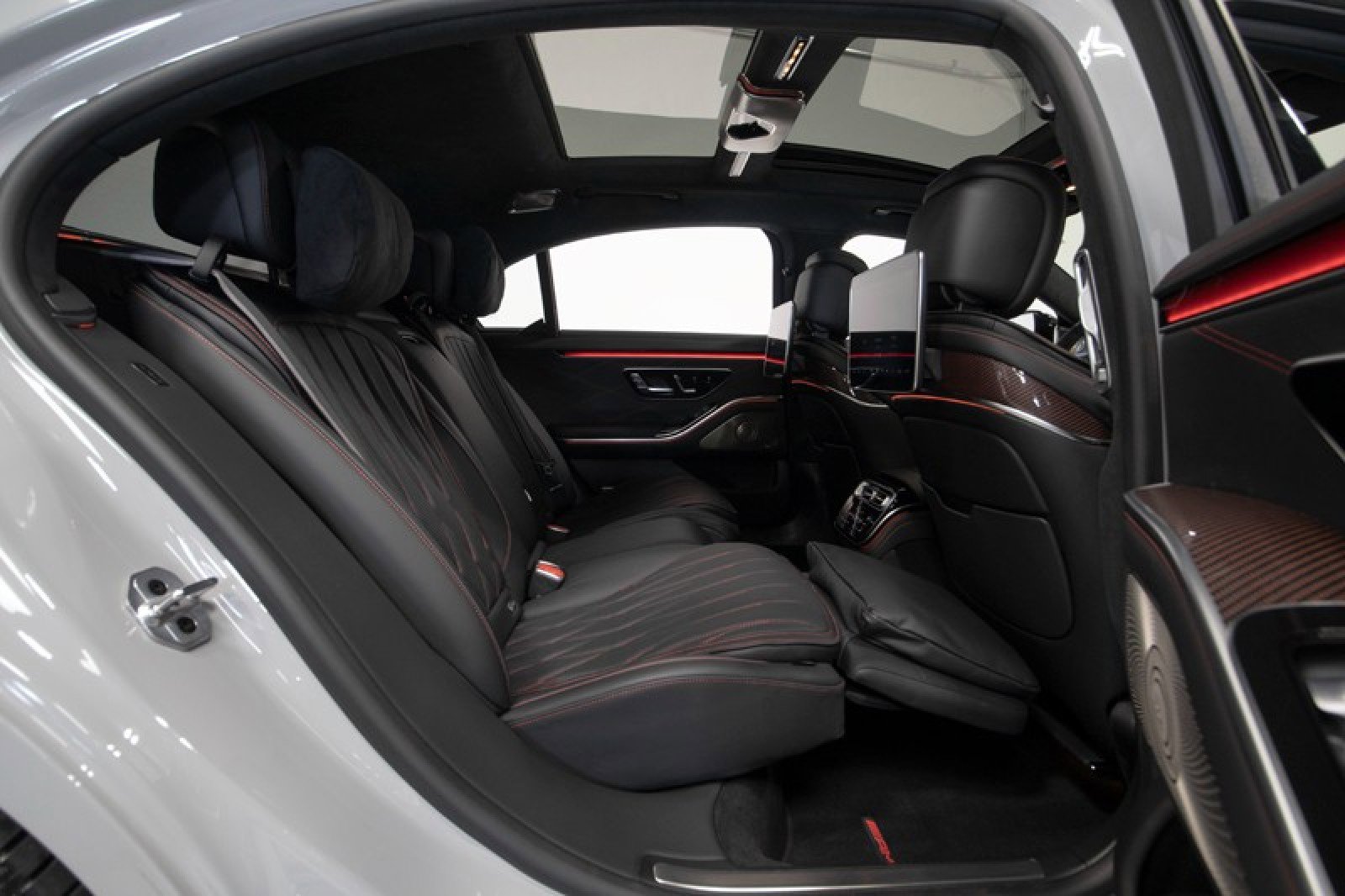 Used 2024 Mercedes-Benz S 63 AMG S image 64