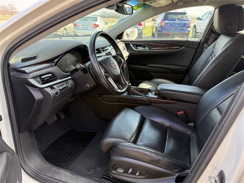 Used 2013 Cadillac XTS Premium image 5