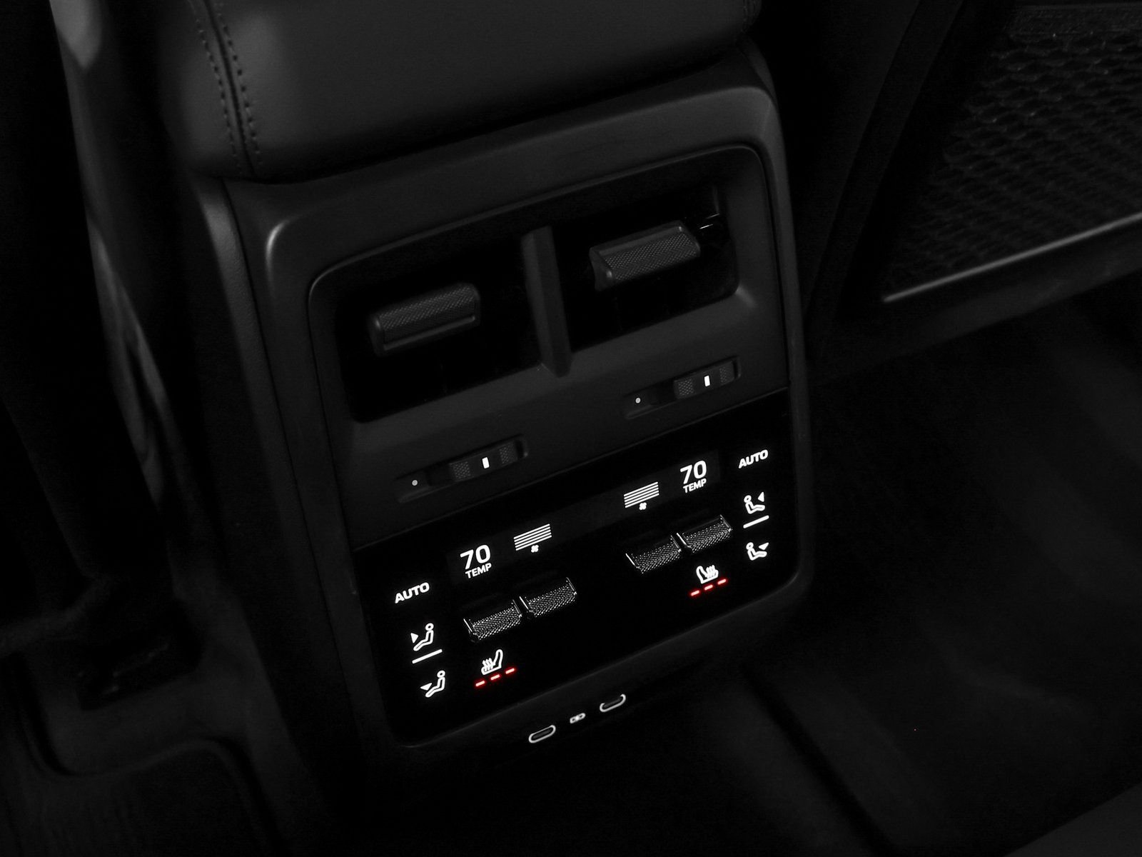 Certified 2025 Porsche Macan 4 Electric image 51