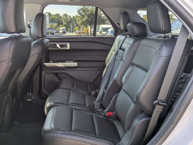 Certified 2023 Ford Explorer XLT w/ Equipment Group 202A AWD/4WD image 10