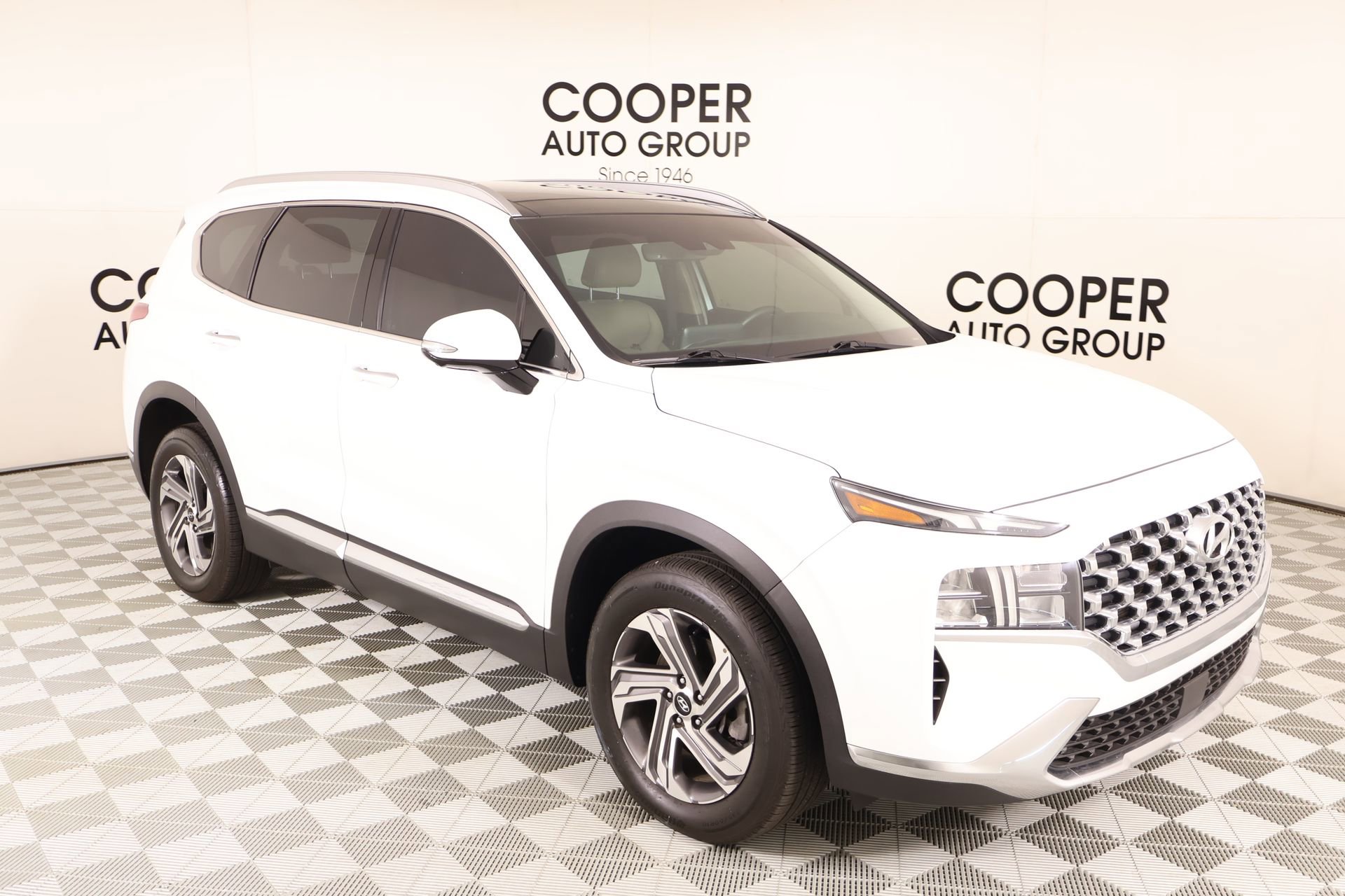 Used 2023 Hyundai Santa Fe SEL w/ Premium Package