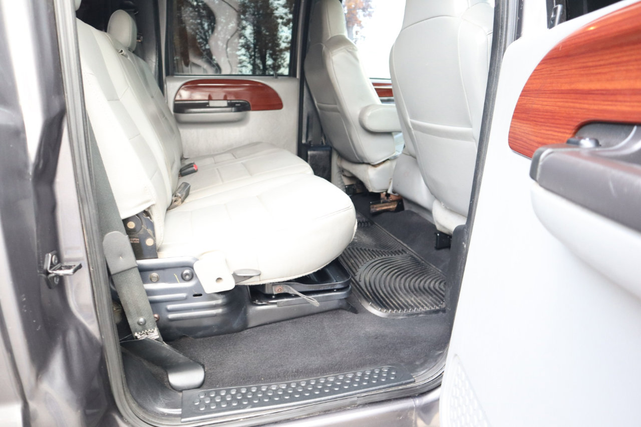 Used 2006 Ford F250 Lariat image 15