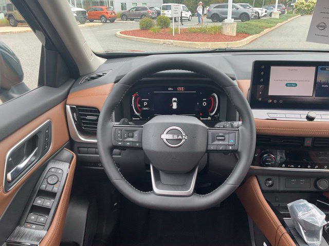 New 2026 Nissan Rogue Platinum AWD/4WD image 17