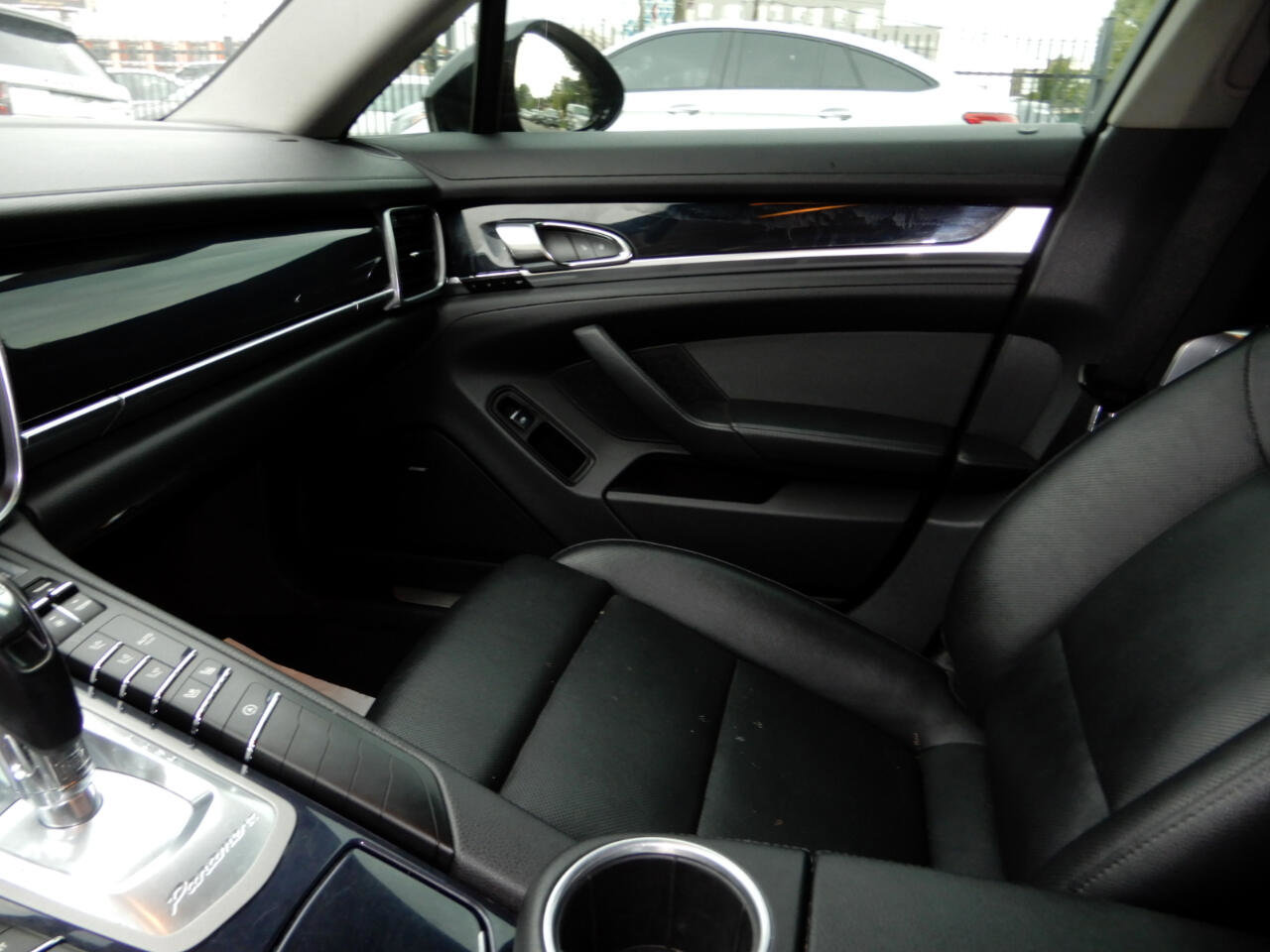 Used 2016 Porsche Panamera 4 image 15
