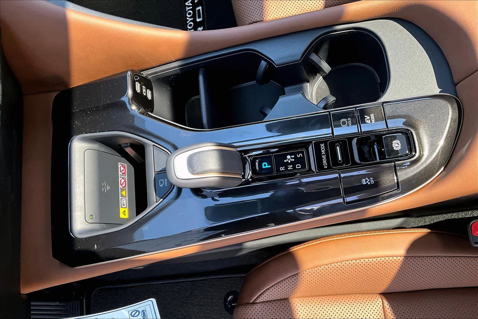 New 2026 Toyota Crown Signia AWD/4WD image 7