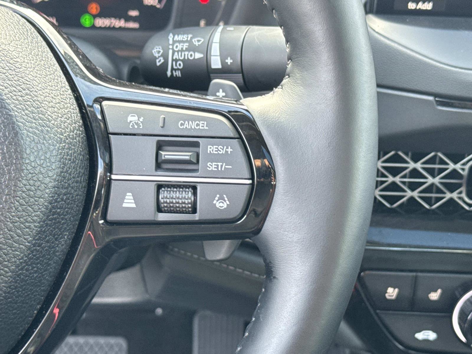 Used 2025 Honda Accord Touring image 8