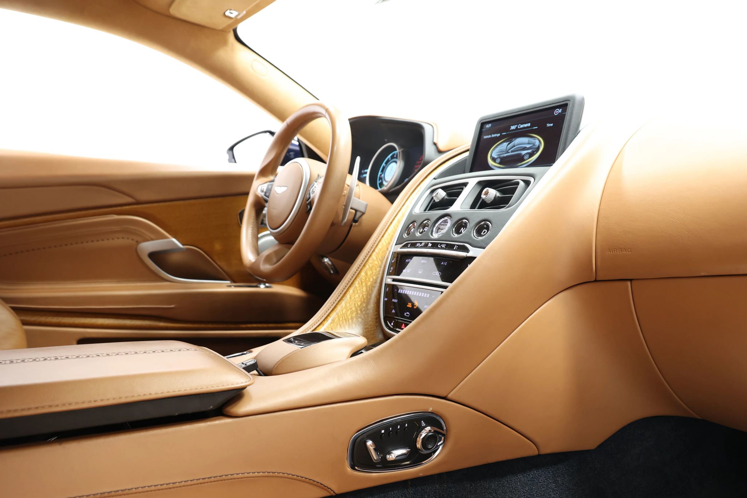 Used 2017 Aston Martin DB11 V12 image 81