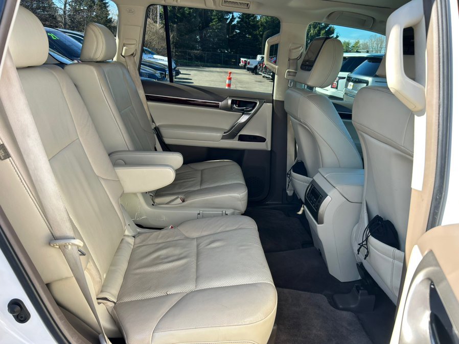 Used 2019 Lexus GX 460 Premium image 24