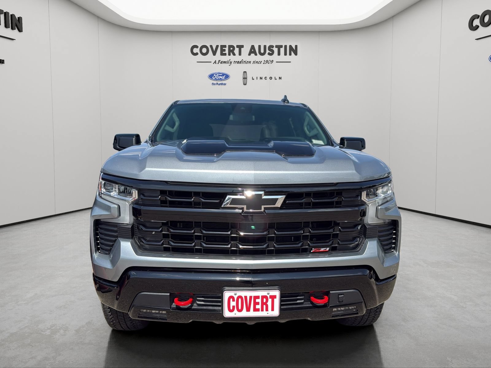 Used 2026 Chevrolet Silverado 1500 LT Trail Boss w/ Convenience Package II AWD/4WD image 9