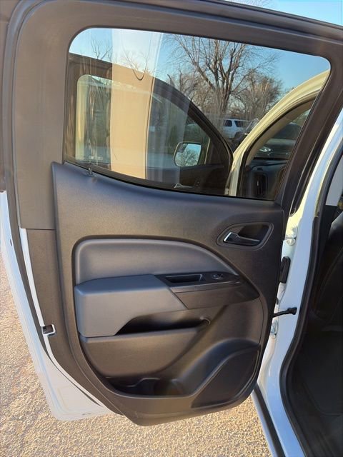 Used 2022 Chevrolet Colorado Z71 AWD/4WD image 23