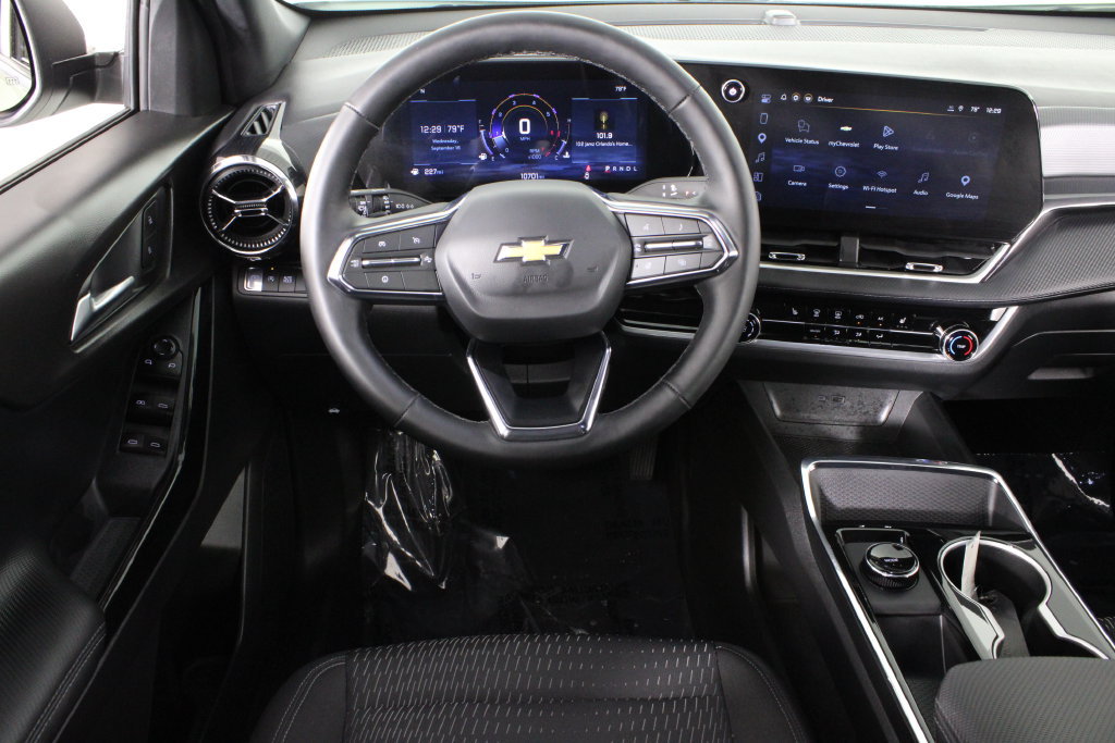 Used 2026 Chevrolet Equinox LT FWD image 6