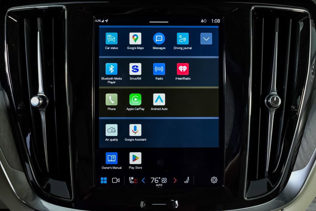 Certified 2024 Volvo V60 B5 Cross Country Plus image 16