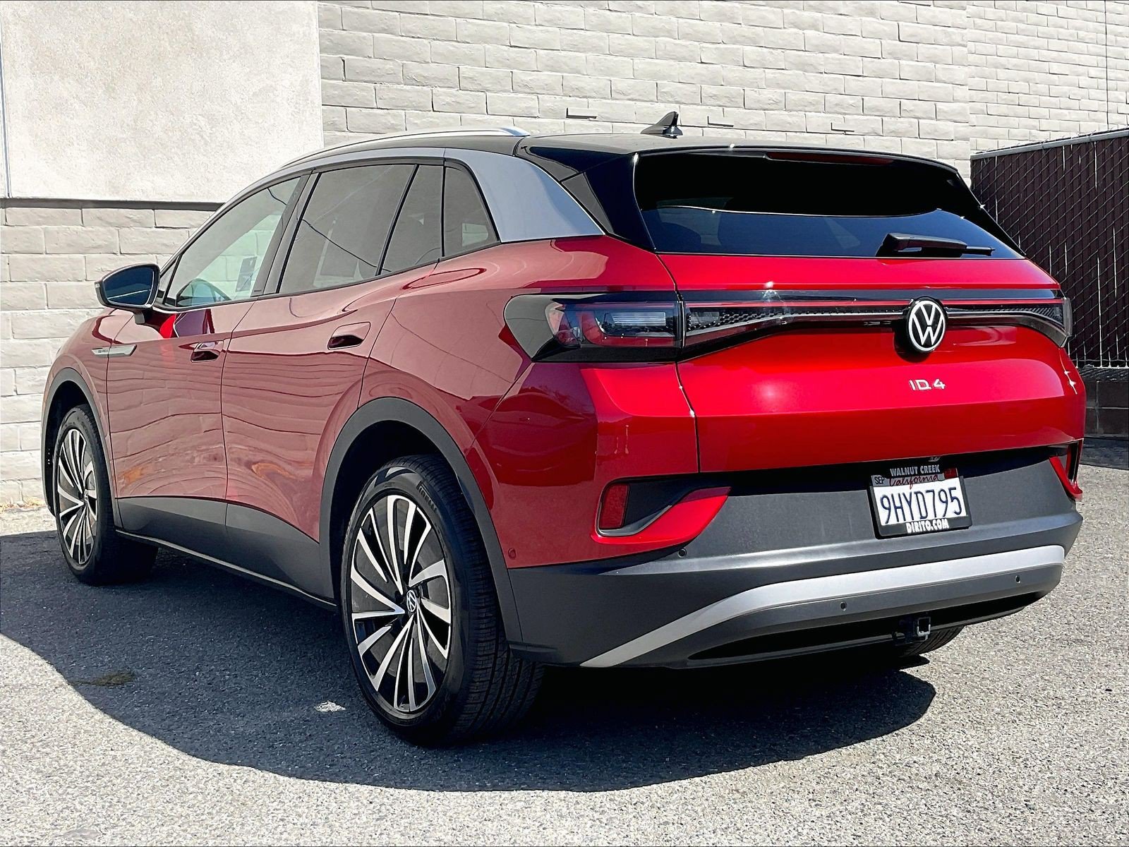 Certified 2023 Volkswagen ID.4 Pro S Plus AWD/4WD image 9