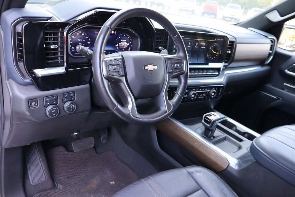 Used 2023 Chevrolet Silverado 1500 High Country w/ Z71 Off-Road Package image 4