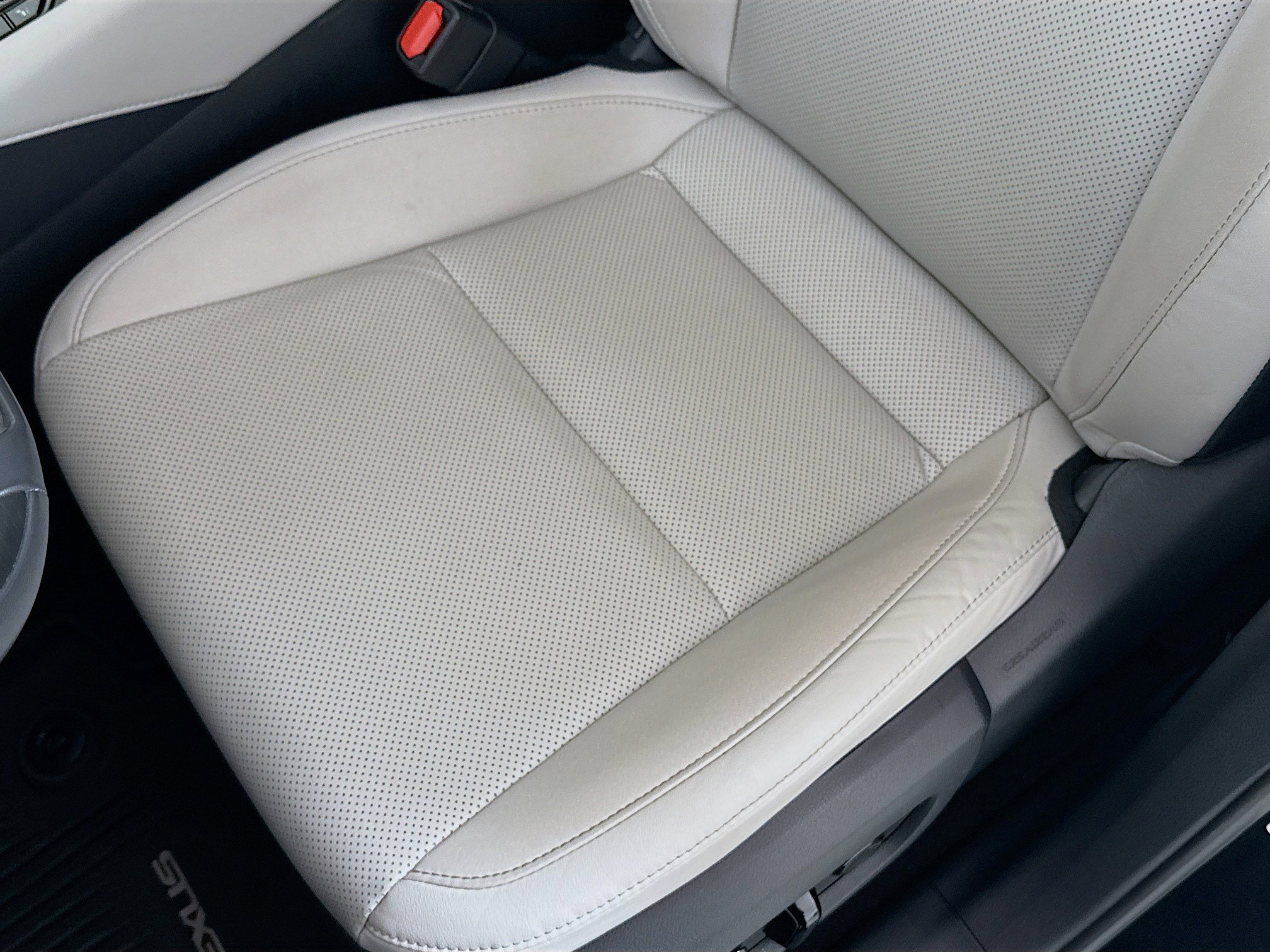 Certified 2023 Lexus RX 350 Premium w/ Cold Area Package image 20