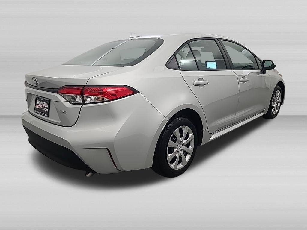 Used 2025 Toyota Corolla LE FWD image 5