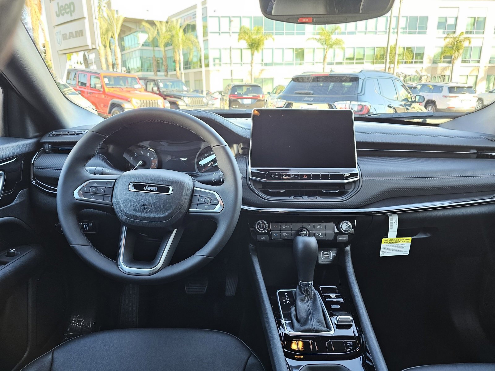 New 2026 Jeep Compass Latitude image 25