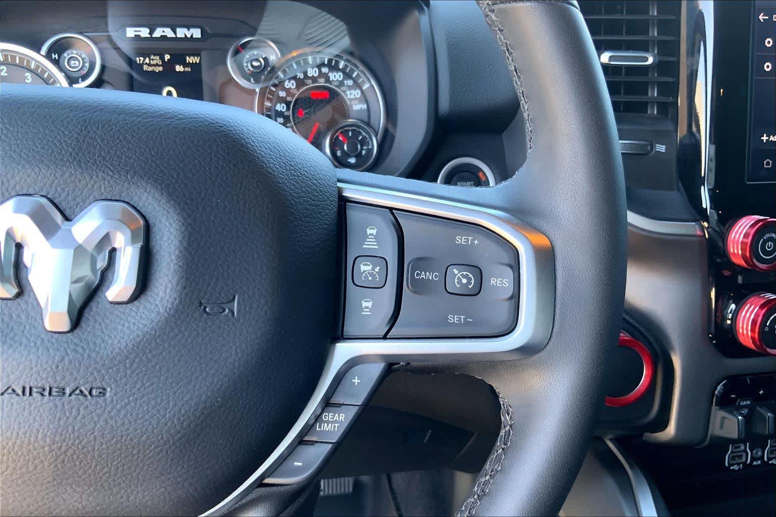 Used 2025 RAM 1500 Big Horn AWD/4WD image 23