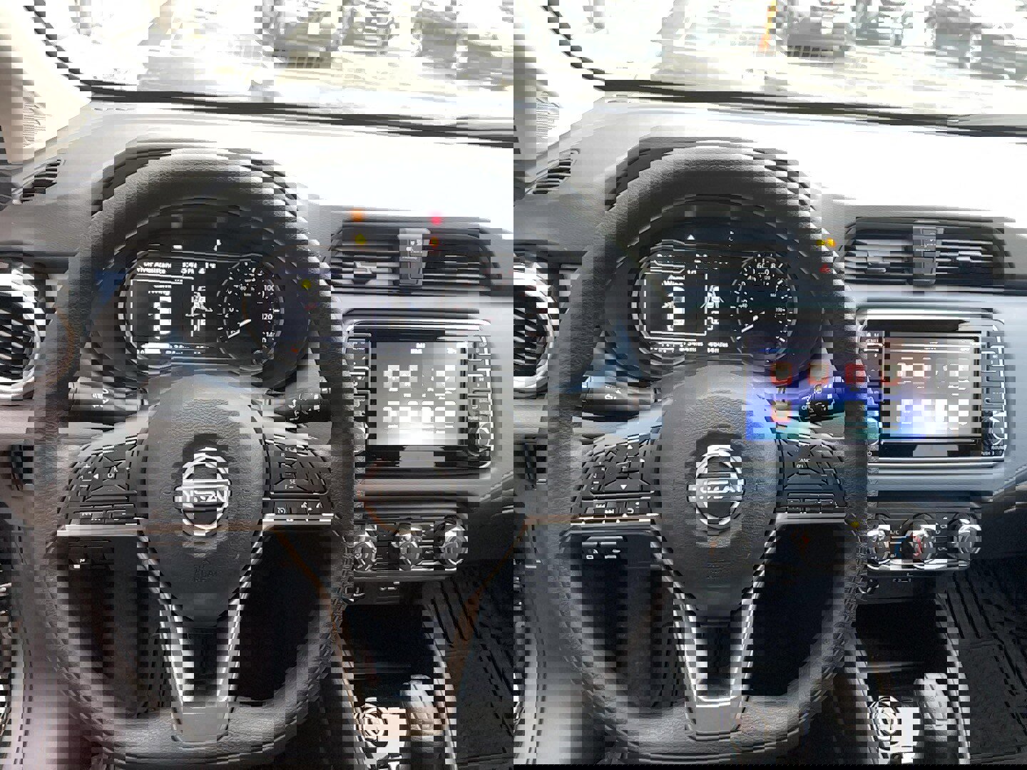 Used 2025 Nissan Versa SV w/ Trunk Package image 11