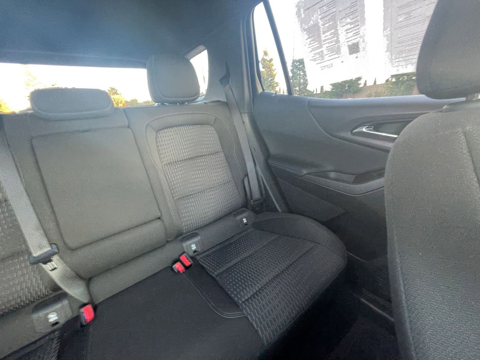 Used 2025 Chevrolet Equinox LT image 36