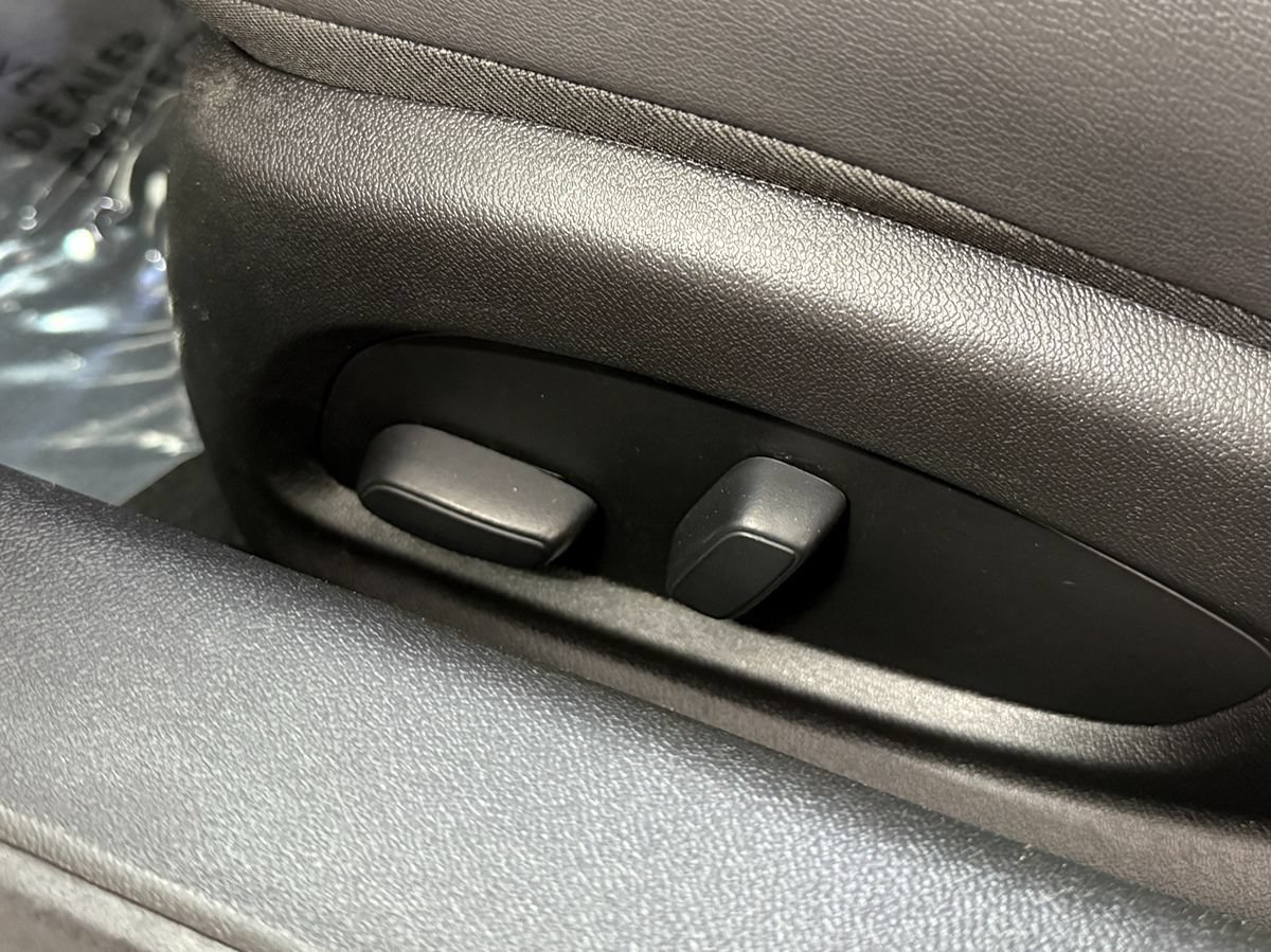 Used 2019 Chevrolet Camaro LT w/ RS Package RWD image 28