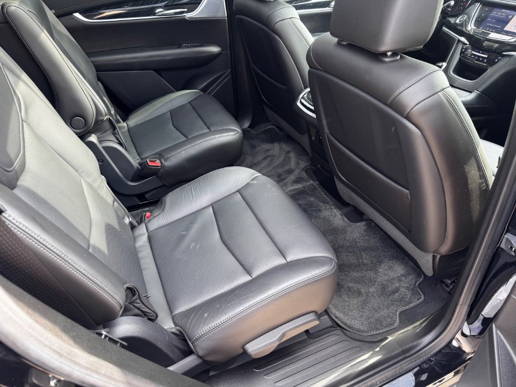 Used 2020 Cadillac XT6 Premium Luxury image 29