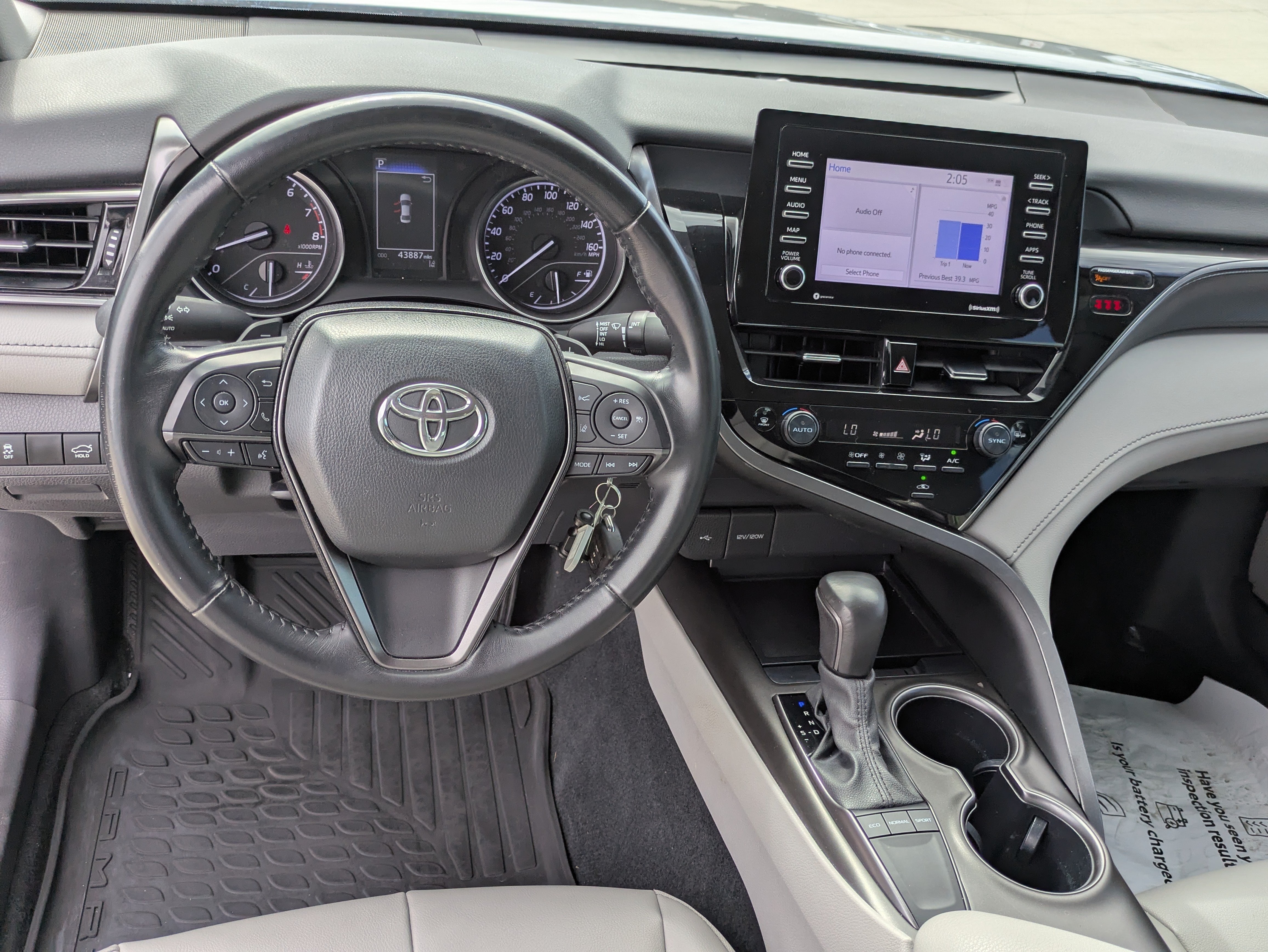 Used 2024 Toyota Camry SE FWD image 15