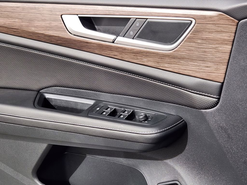 New 2026 Volkswagen Atlas SEL image 12