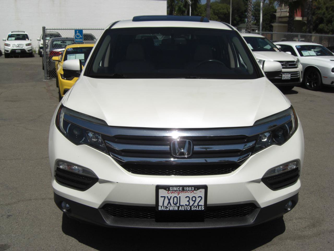 Used 2017 Honda Pilot EX-L image 2
