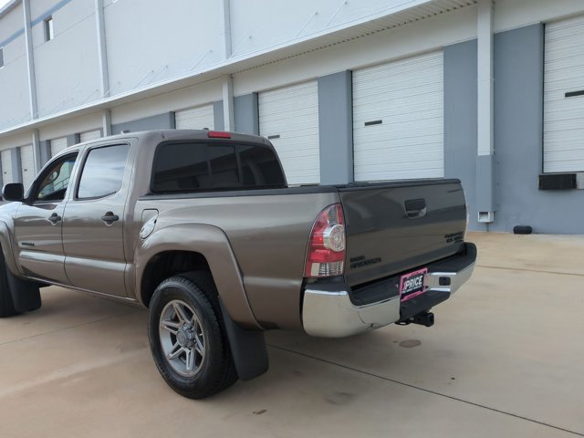 Used 2011 Toyota Tacoma PreRunner w/ SR5 Pkg #2 image 8