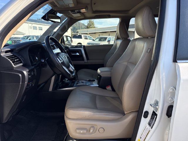 Used 2023 Toyota 4Runner Limited AWD/4WD image 17